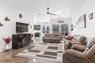 3124 Sky Harbour Dr, Granbury, TX 76049 - photo 4