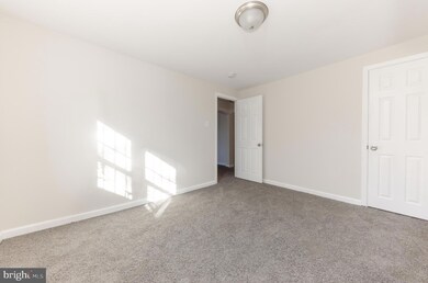538 Pfeiffer St unit B, Camden, NJ 08105 - photo 5