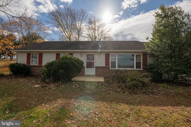 934 Orchard Rd, Willow Street, PA 17584 - photo 2