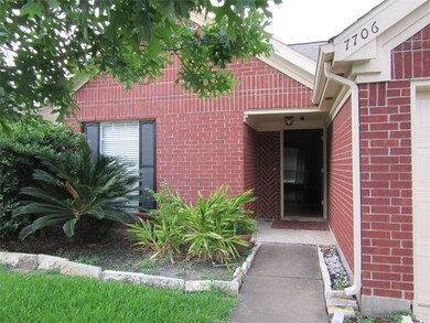 7706 Hayward Ct, Houston, TX 77095 - photo 3