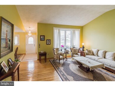 308 Warren Blvd, Broomall, PA 19008 - photo 6