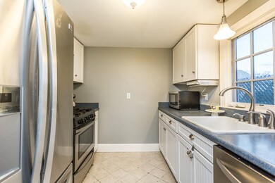 27 Slocum St, Acushnet, MA 02743 - photo 7