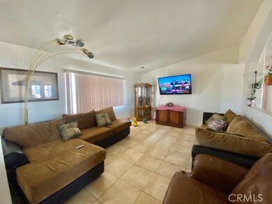 12461 Balsam Rd, Victorville, CA 92395 - photo 7