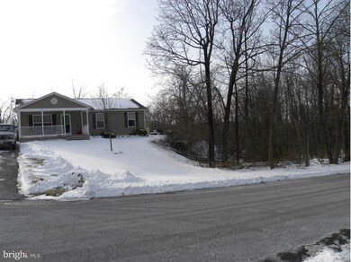 25335 Cherry Ln, Cascade, MD 21719 - photo 2