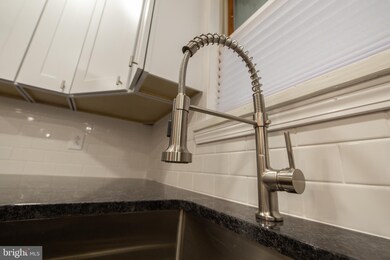 19 Railroad Ave, Penns Grove, NJ 08069 - photo 5