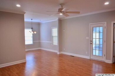 316 Lakepoint Dr, Gadsden, AL 35901 - photo 4
