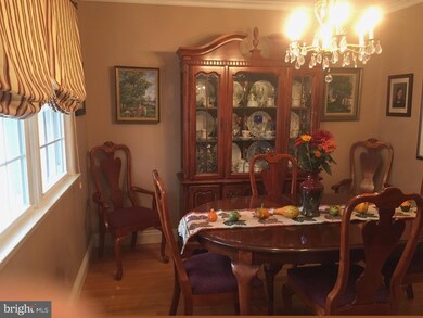 909 Coach Rd, Blackwood, NJ 08012 - photo 5