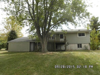 6436 Putnam Dr, Circleville, OH 43113 - photo 3
