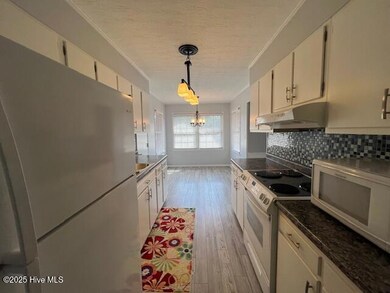 Kitchen/Dinette