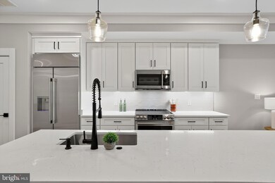 1329 Irving St NW unit 2, Washington, DC 20010 - photo 6