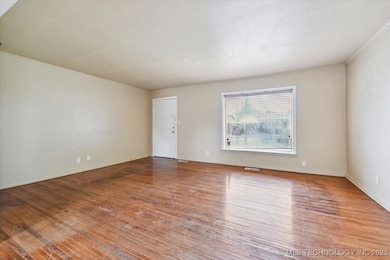 1414 E 52nd St, Tulsa, OK 74105 - photo 5