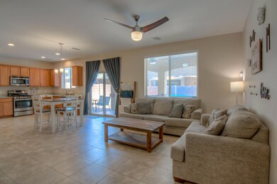 5 Living Room photo a