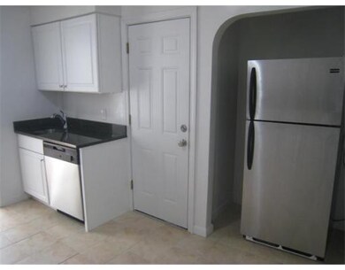 164 Endicott St unit 4, Boston, MA 02113 - photo 3