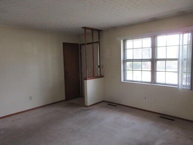 3516 Claretta Rd, Columbus, OH 43232 - photo 5