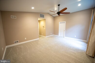 7124 Carmae Rd, Sykesville, MD 21784 - photo 6