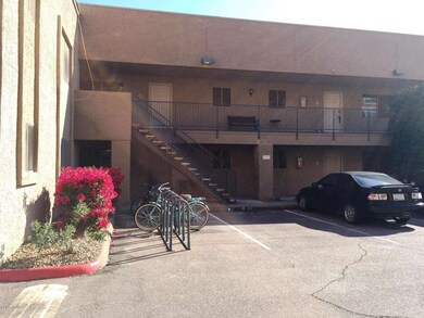 1014 E Spence 01