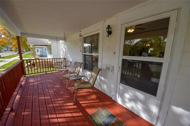 1008 B Ave NW, Cedar Rapids, IA 52405 - photo 3