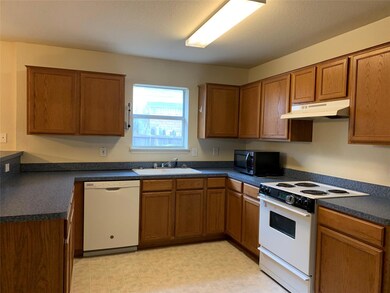 4807 Topaz Ln, Granbury, TX 76049 - photo 5