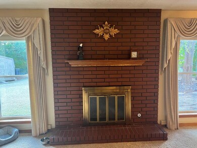 908 W Linden St, Rogers, AR 72756 - photo 6