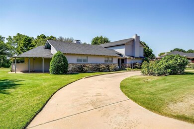 301 Edgehill Rd, Joshua, TX 76058 - photo 4