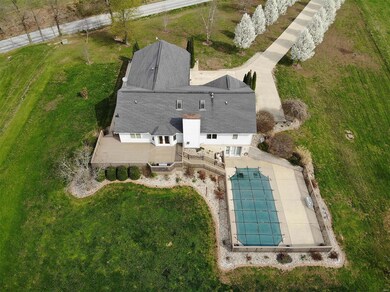 COUNTRY LIVING! LARGE DECK WITH LAKE VIEW; IN-GROU