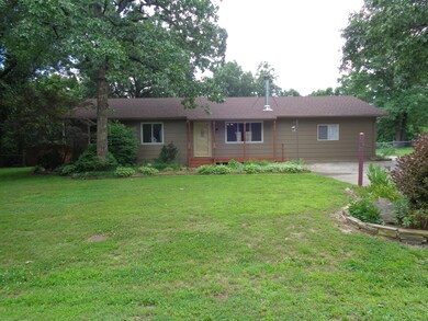 122 Red Oak Dr, Carl Junction, MO 64834 - photo 2