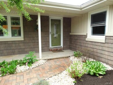 6064 Shepherd Hills Ave, Allentown, PA 18106 - photo 3