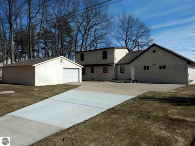 214 N Huron Rd, Au Gres, MI 48703 - photo 5