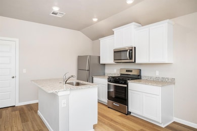 733 Luna Way, Tuttle, OK 73089 - photo 3