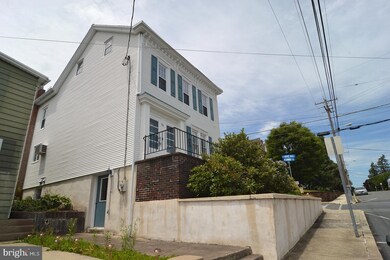 84 Chestnut St, Mohnton, PA 19540 - photo 2