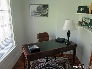 Studio/Study/Office