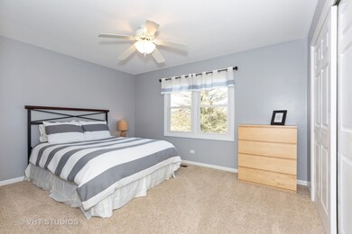 2105 Hull Ct, Naperville, IL 60565 - photo 5