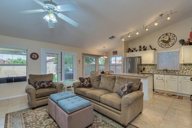 Beautiful Kitchen/Family Room