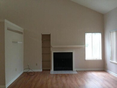 900 Bay Dr unit 31, Niceville, FL 32578 - photo 4