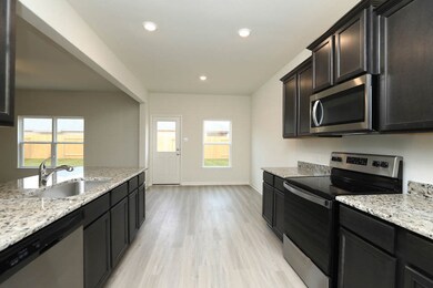 10793 Castle Rock Dr, Cleveland, TX 77328 - photo 3