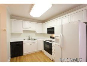 208 Forrestwood Ct, Hendersonville, NC 28792 - photo 7