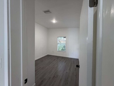 409 NW 4th Ave unit B, Hallandale Beach, FL 33009 - photo 6