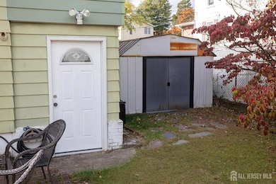 16 Albert St, Sayreville, NJ 08872 - photo 5