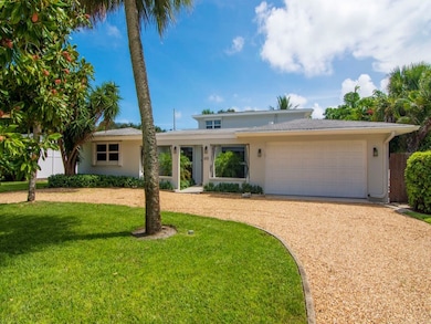 610 Honeysuckle Ln, Vero Beach, FL 32963 - photo 2