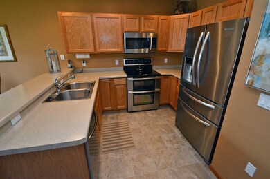 154 Elliott Ln, Oregon, WI 53575 - photo 4