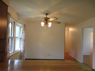 8 Hadden Ln, Troy, NY 12180 - photo 7