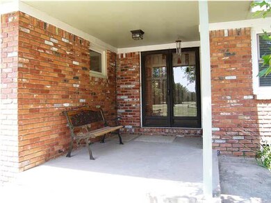 THE FRONT PORCH SHELTERS GUESTS.
