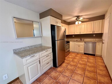 1824 Monroe St unit 4, Hollywood, FL 33020 - photo 6