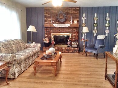 1175 Pleasant Ct, Batavia, IL 60510 - photo 5