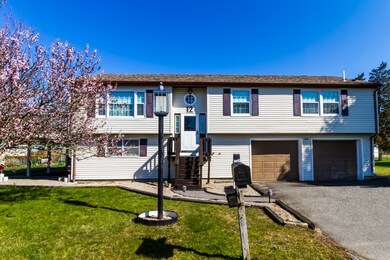 12 Bernese St, Fairhaven, MA 02719 - photo 2