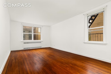 310 W 55th St unit 4K, New York, NY 10019 - photo 3