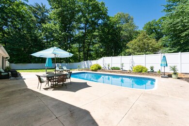 2 Erik St, MerriMacK, NH 03054 - photo 5