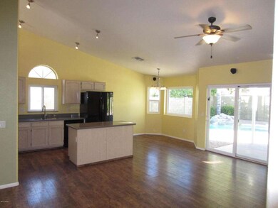 860 E Cindy St 002 Kitchen 7