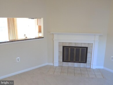 7225 Stover Dr, Alexandria, VA 22306 - photo 4