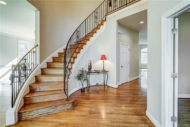 2-Story Foyer with Hardwood floors